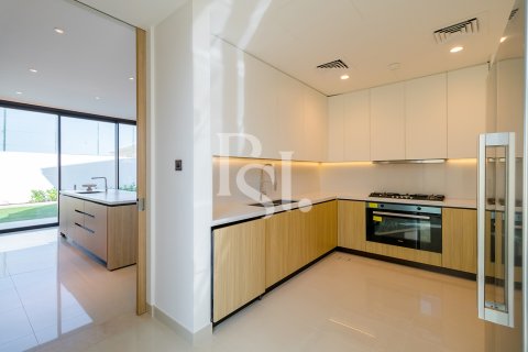 Vila na Saadiyat Island, Abu Dhabi, UAE 5 spavaćih soba, 545 m2 Br. 716317 - fotografija 5
