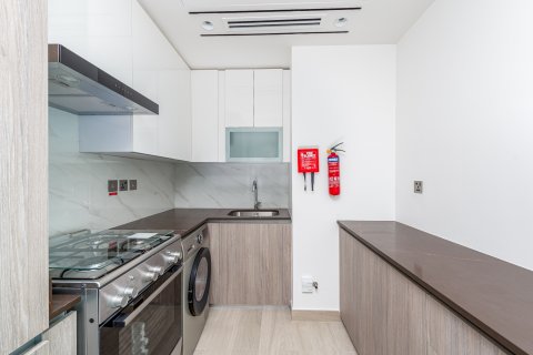Apartmen di Jumeirah Lake Towers, Dubai, UAE 1 bilik tidur, 80.02 meter persegi № 764220 - foto 3